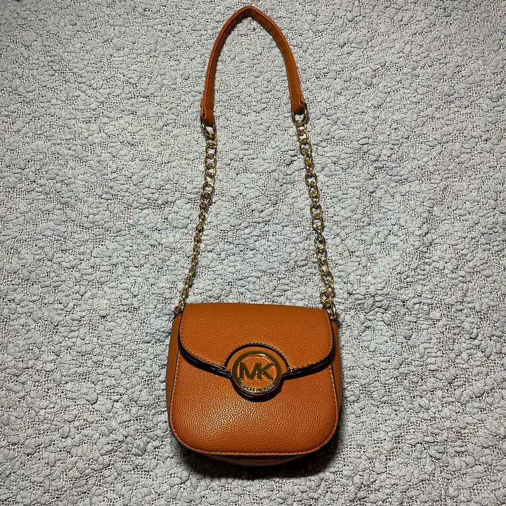 Michael Kors cross body purse